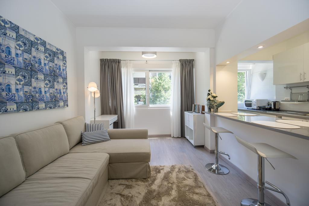 Lovely & Modern In The Center Lisbon Luaran gambar